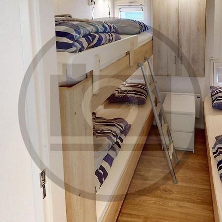 Stunning Ship In Aalsmeer With Kitchen מראה חיצוני תמונה